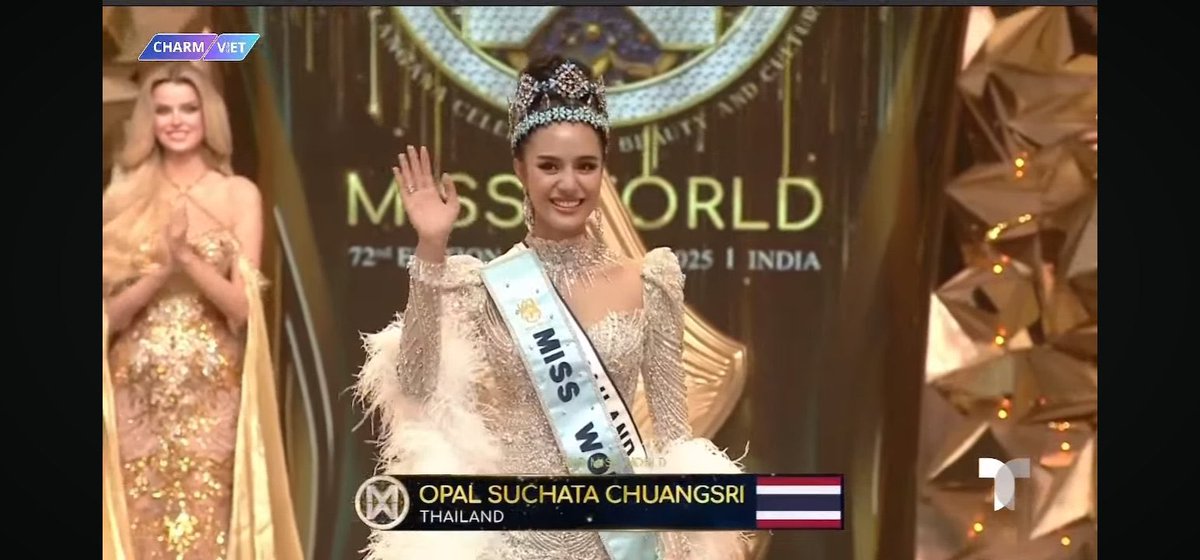 เลิกน่ารักได้แล้วขี้เกียจยิ้มตาม:-) tweet media