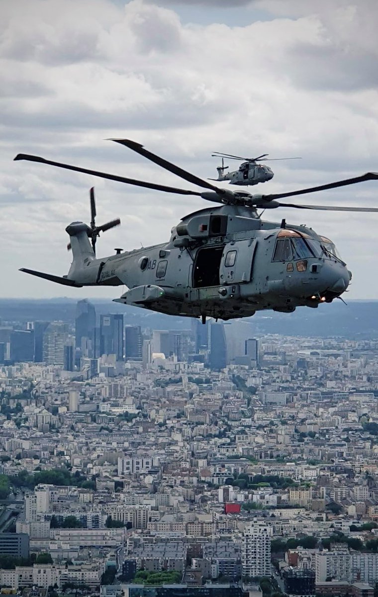 CDO5 students continued their continental navex today, routing from Denmark to Norway. Complex airspace, unpredictable weather, and plenty of lessons learnt en route. Time to reset and refocus before the next push 🚁🚁🚁
#weare846 #RoyalNavy #TrainHard #MerlinForce