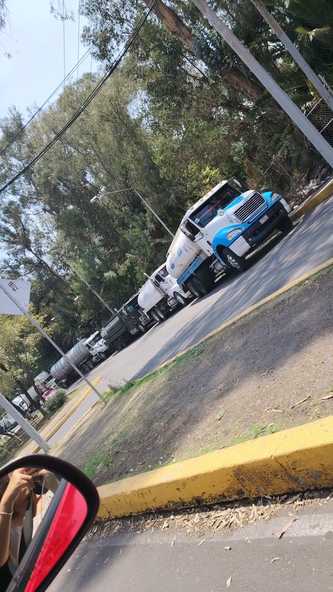 net (@netyetsay) on Twitter photo No puede ser posible todos los fines de semana lo mismo por las pipas. Y mal las entradas y salidas <a href="/TlalpanAl/">Alcaldía Tlalpan</a> ,<a href="/En_Xochimilco/">Xochimilco CDMX</a> No puede ser posible todos los fines de semana lo mismo por las pipas. Y mal las entradas y salidas <a href="/TlalpanAl/">Alcaldía Tlalpan</a> ,<a href="/En_Xochimilco/">Xochimilco CDMX</a>