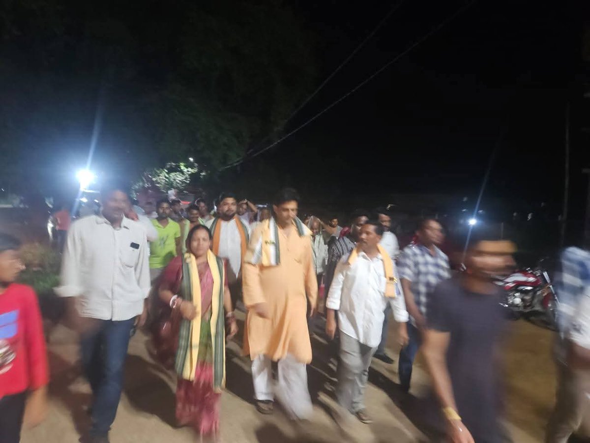 ବଲାଙ୍ଗିର ଭୁଣ୍ଡିମୁହାଣ ପଞ୍ଚାୟତ ର କଂକରା ଗ୍ରାମରେ ଶିତଳଷଷ୍ଠୀ ମହୋତ୍ସବ ରେ ଯୋଗଦାନ କରିବା ସହିତ ଗ୍ରାମର ବନ ସୁରକ୍ଷା ସମିତି ଗୃହ ଉଦଘାଟନ କରିଥିଲେ ମାନ୍ୟବର ବଲାଙ୍ଗିର #M_L_A_Sri_K_n_singh_deo ji ସାଥୀରେ ଉପସ୍ଥିତ ଥିଲେ ସଦର ବ୍ଲକ ଅଧ୍ୟକ୍ଷା #ସର
<a href="/DeoKalikesh/">Office of Kalikesh Singh Deo</a> <a href="/Naveen_Odisha/">Naveen Patnaik</a> <a href="/bjd_odisha/">Biju Janata Dal</a>
