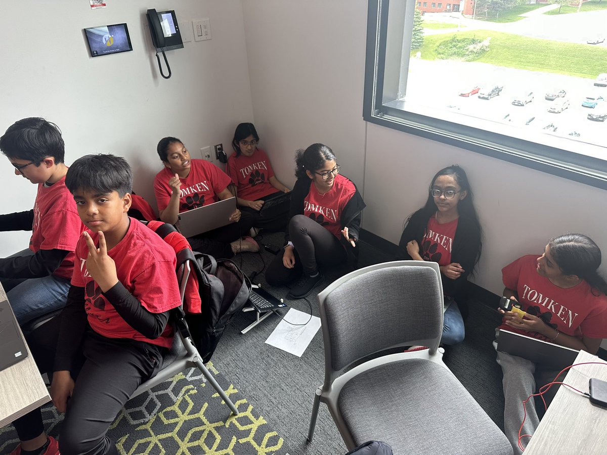 Amanda Rose tweet media