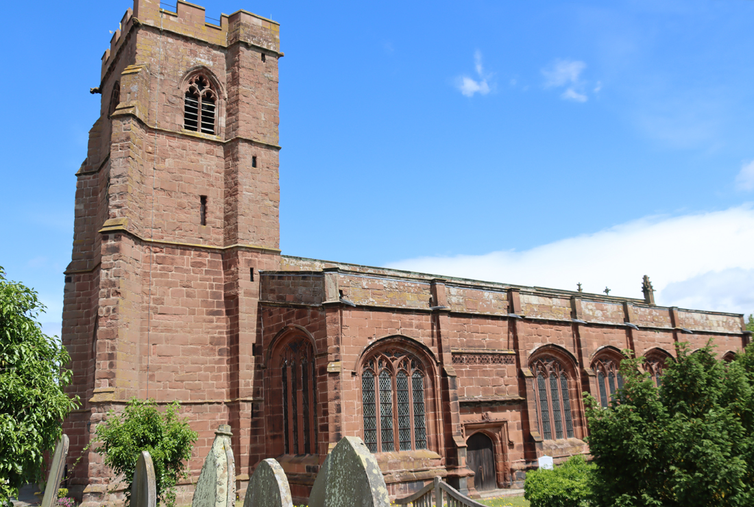 BasedInChurton's tweet image. It's not every church that carries musket-holes from combat during the Civil War within the church itself, but St Chad's in Holt next to the medieval bridge is one of them. Lots of splendid features in this Grade 1 listed church including a stunning font.
wp.me/pcZwQK-4ae