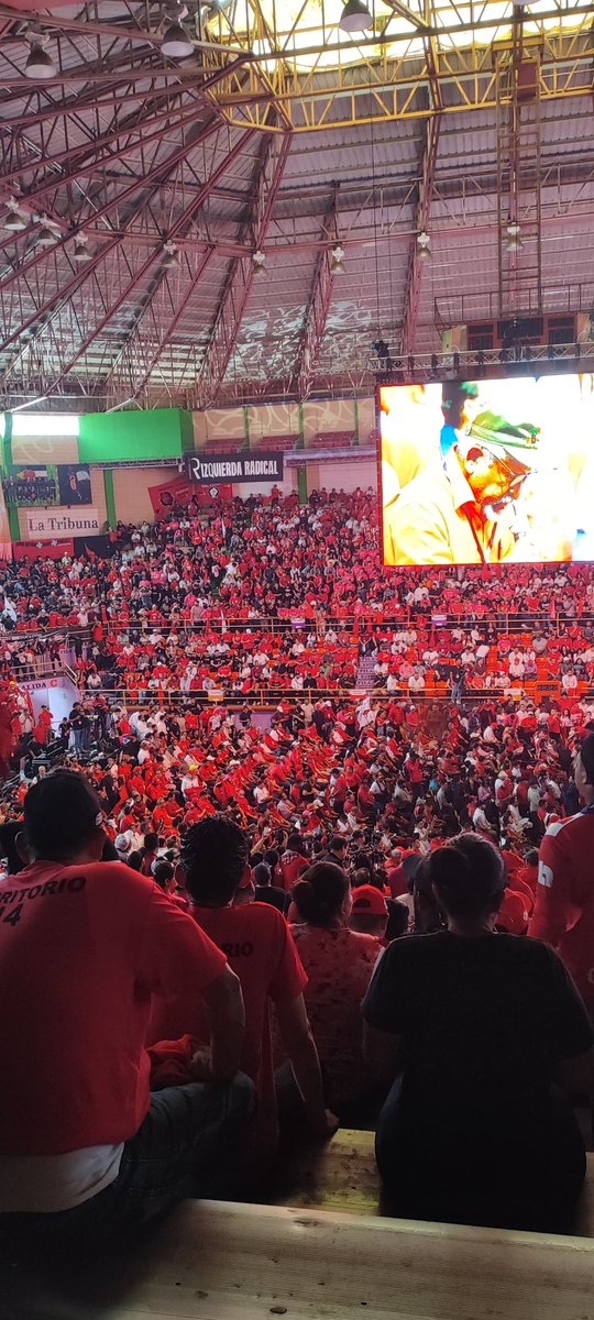 Esto no es IA🤖, es revolución verdadera✊️👊

📍Coliseo Nacional de Ingenieros 
#RixiMoncada
