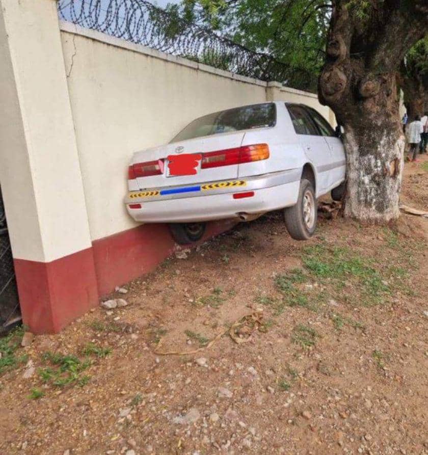 SCVillaJogoo's tweet image. Colleagues, the short cut wasn't successful! 😄

(Use the information above the way you perceive it!)