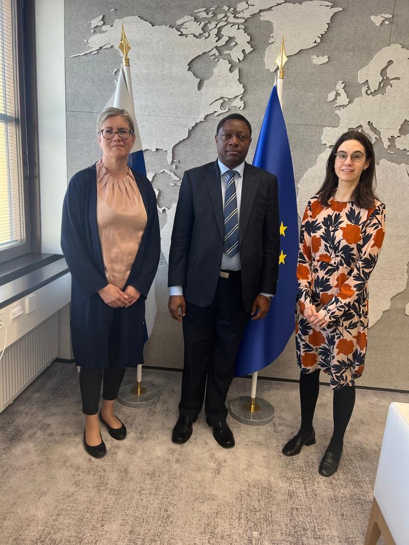 NigembSweden's tweet photo. Amb. Dr. Elias-Fatile, CDAai, engagement with the Ministry of Foreign Affairs, Helsinki, on bilateral issues between Nigeria and Finland. Pictures with Director on Africa Affairs and Desk Officer, Nigeria. https://t.co/FFxIpktl4Z