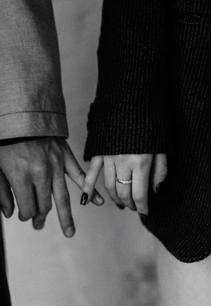 Feuer hat keinen Schatten.Deshalb ist das Feuer im Inneren eines Menschen für Außenstehende nicht sichtbar 🔥