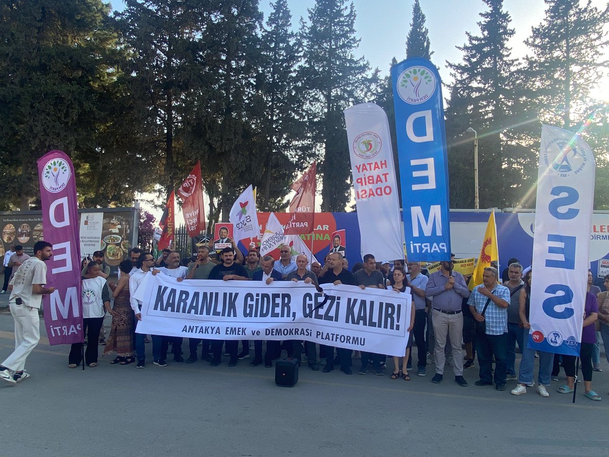 Gezi direnişimizin 12. yılında Antakya'da bir araya geldik.
Gezi biziz, her yer Gezi her yer direniş.
Emek, barış, eşitlik ve özgürlük mücadelemize devam edeceğiz.
#Gezi12Yaşında