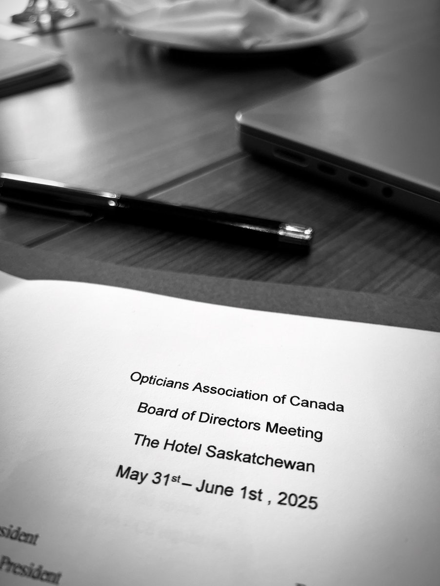 Putting in the work, representing Saskatchewan opticians this weekend at our National Board of Directors Meeting. 

Proud to host these fine delegates from across the country at the majestic Hotel Saskatchewan.