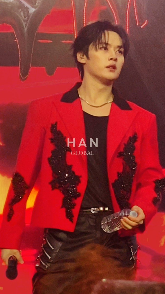 🎫| USA - San Francisco - Lee Know | 20250528

Warning: Too hot to handle 🔥
#LeeKnow #리노 #リノ #李旻浩  
#dominATE_SanFrancisco