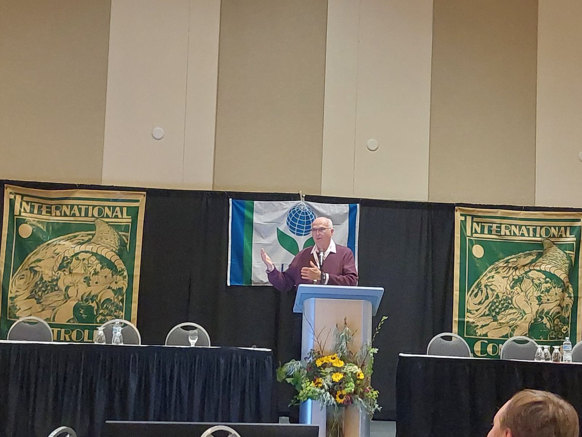 Nacherntephysi1's tweet photo. From citation to collaboration πβ‘οΈπ€
What a milestone to contribute to research led by Dr. Robert Prange at #CAMA2025!
Humidity control in RA & CA storage is key to fruit quality π
#ScienceJourney #Postharvest #CAStorage #Apples #Pears https://t.co/nWmJvA6eJt