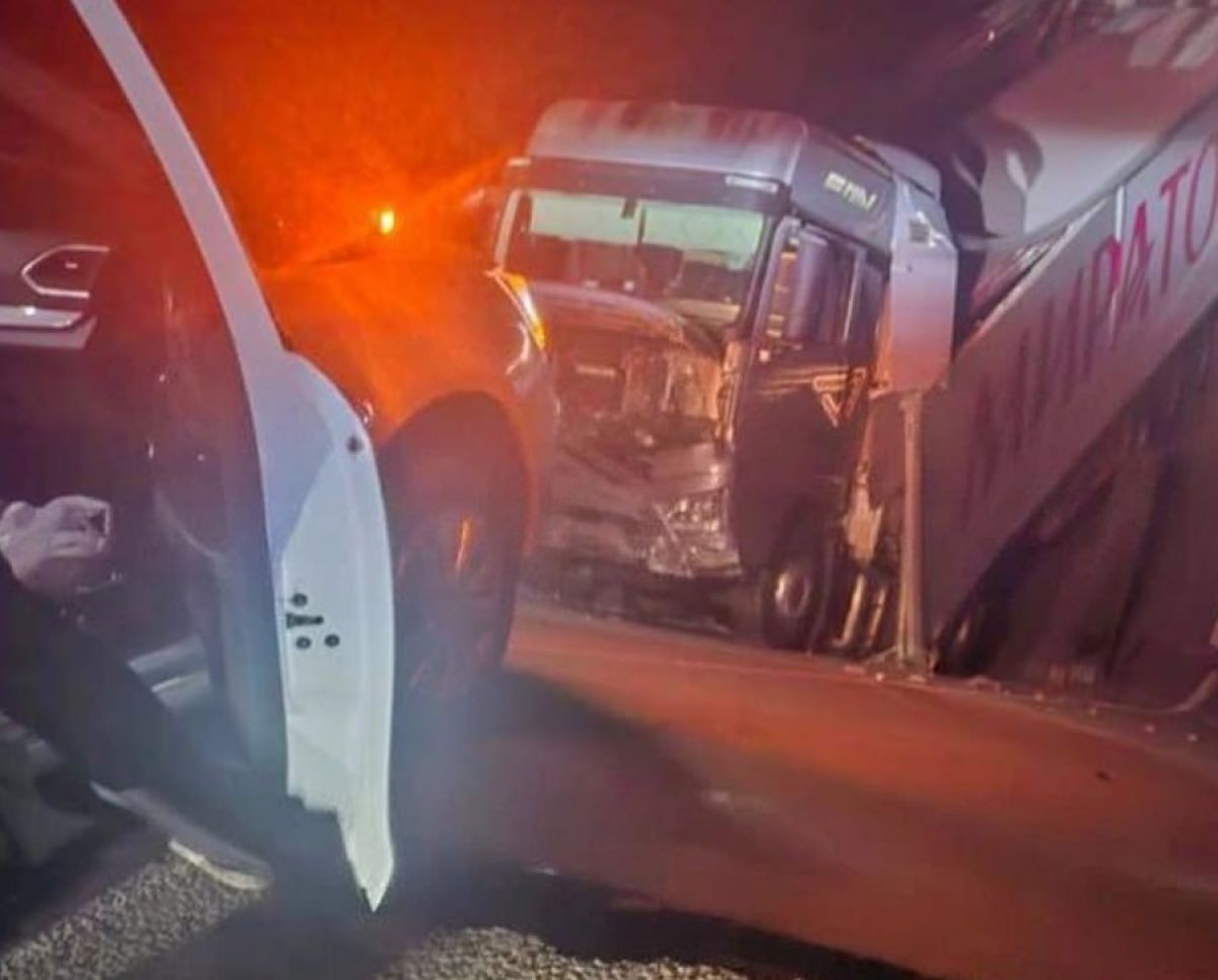 Emergenza24's tweet image. BREAKING [31.05-23:30] #Vygonichi #Вы́гоничи #Bryansk #Брянск #Russia #incidente ferroviario crollo strutturale di un ponte su un #treno passeggeri. 
Ci sono delle vittime. 
Seguiranno aggiornamenti.
Informazioni e aggiornamenti: emergenza24.org/brjansk-russia…