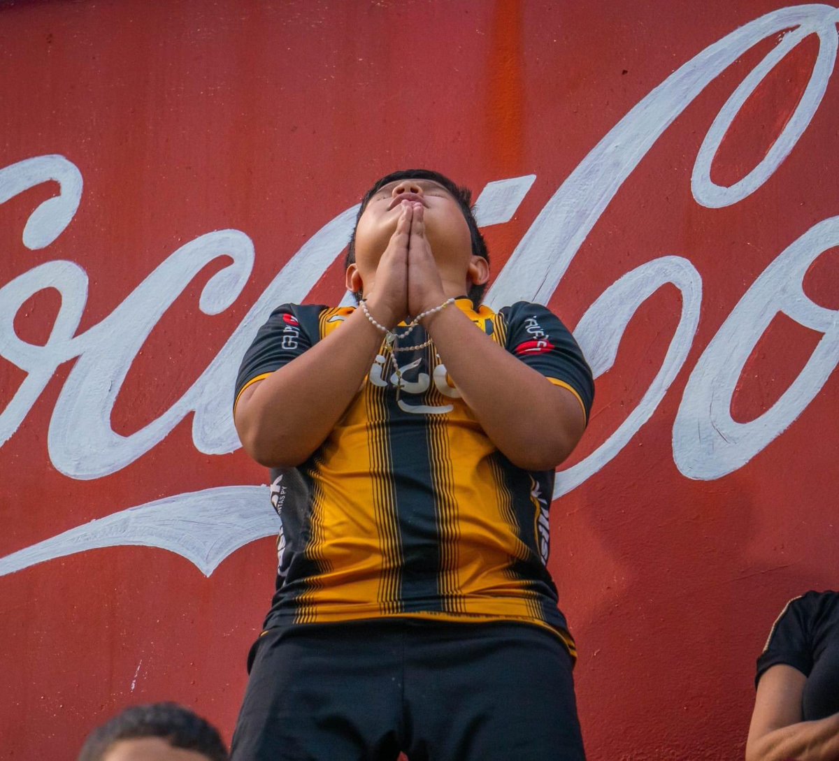 “Hay tantas cosas que se pueden complicar.. pero antes muerto que dejar de soñar”