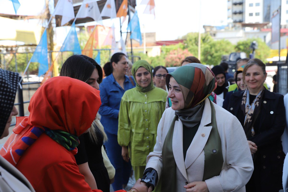 Tuğba IŞIK ERCAN (@tugbaisikercan) on Twitter photo 📍AK Parti Adana İl Başkanlığı
Adana’nın bereketli toprağında, bu kutlu davanın filizleri AK Kadınların emeğiyle yeşeriyor.
AK Parti Adana İl Başkanlığımızda; önceki dönem Bakanımız Sn. <a href="/fdemetsari/">Fatma Güldemet Sarı</a>, Genel Merkez MYK ve MKYK Üyelerimiz, İl Başkanımız Sn. <a href="/Tamer_Dagli/">Tamer Dağlı 🇹🇷</a> ve İl Kadın 📍AK Parti Adana İl Başkanlığı
Adana’nın bereketli toprağında, bu kutlu davanın filizleri AK Kadınların emeğiyle yeşeriyor.
AK Parti Adana İl Başkanlığımızda; önceki dönem Bakanımız Sn. <a href="/fdemetsari/">Fatma Güldemet Sarı</a>, Genel Merkez MYK ve MKYK Üyelerimiz, İl Başkanımız Sn. <a href="/Tamer_Dagli/">Tamer Dağlı 🇹🇷</a> ve İl Kadın