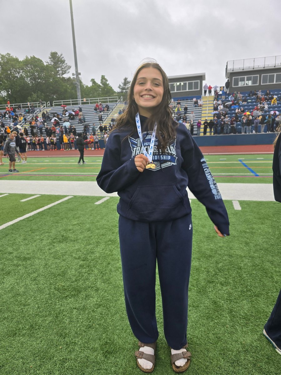 Priscilla Giglio placed 7th in the 100 and 8th in the triple jump at the Division 2 Championship at Merrimack College. GO BLUE!