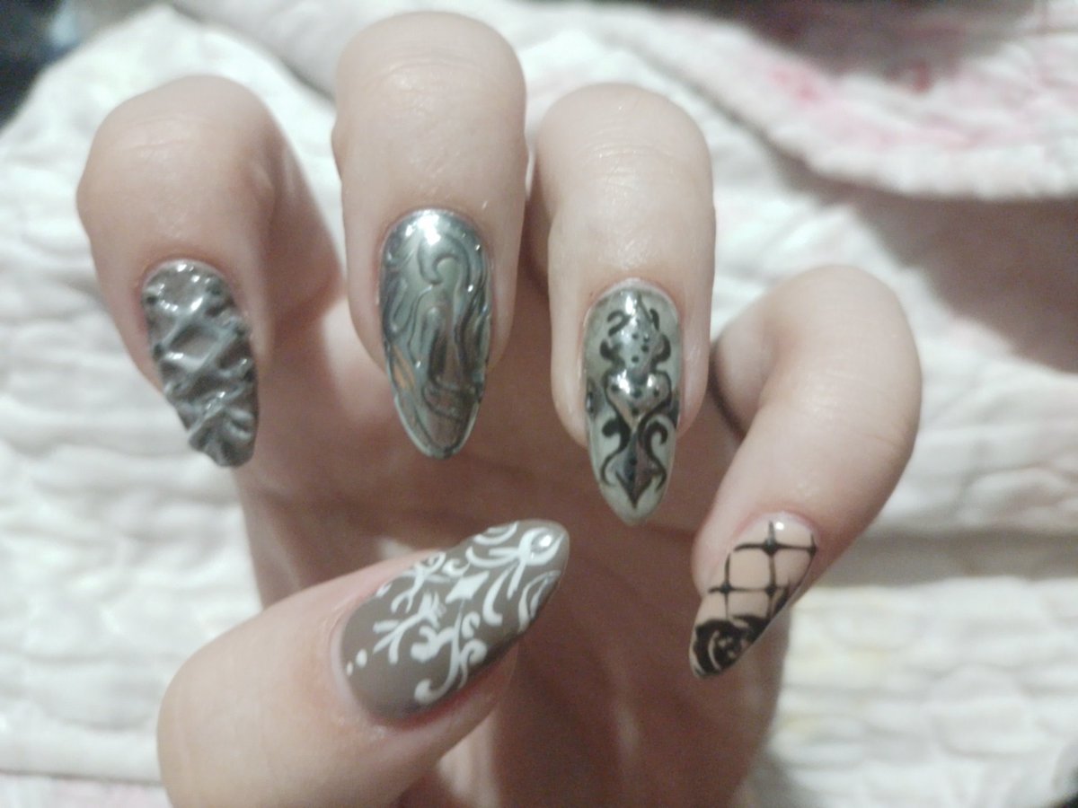Floperitaaa's tweet photo. Opinen de mis uñas (acepto insultos) https://t.co/95uBIBEhny