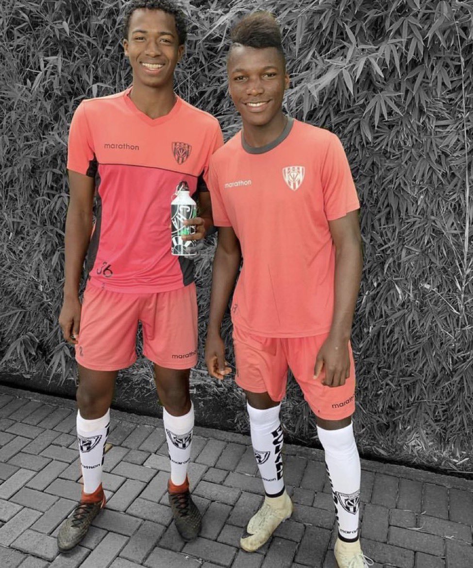 En 4 días, Willian Pacho quedó campeón de la Champions League y Moisés Caicedo quedó campeón de la Conference League. Formados en Independiente del Valle 💙🖤 canteranos que nos hacen sentir orgullosos!!