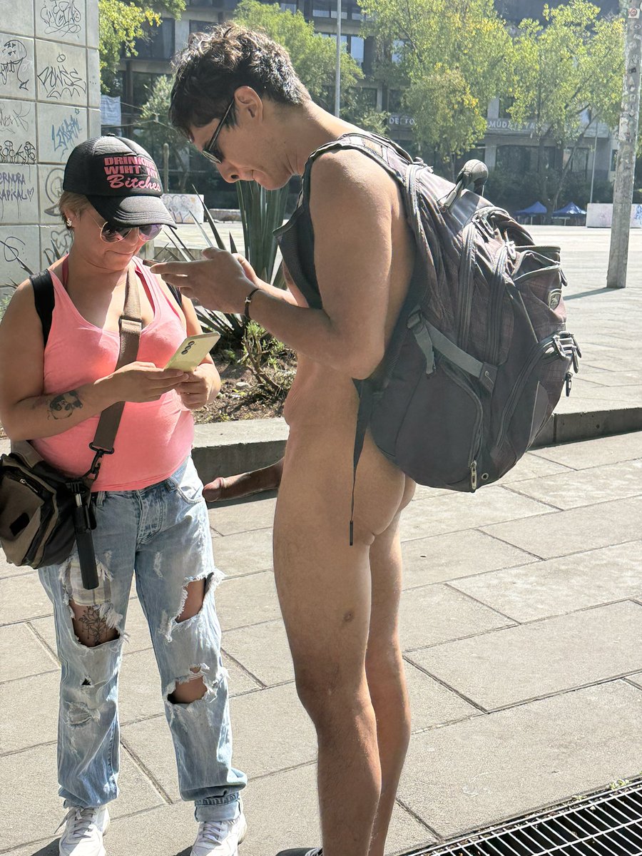 MorbosoCM's tweet photo. A veces no lo podía controlar  #DíaAlDesnudo #CDMX https://t.co/48DS6uny8n