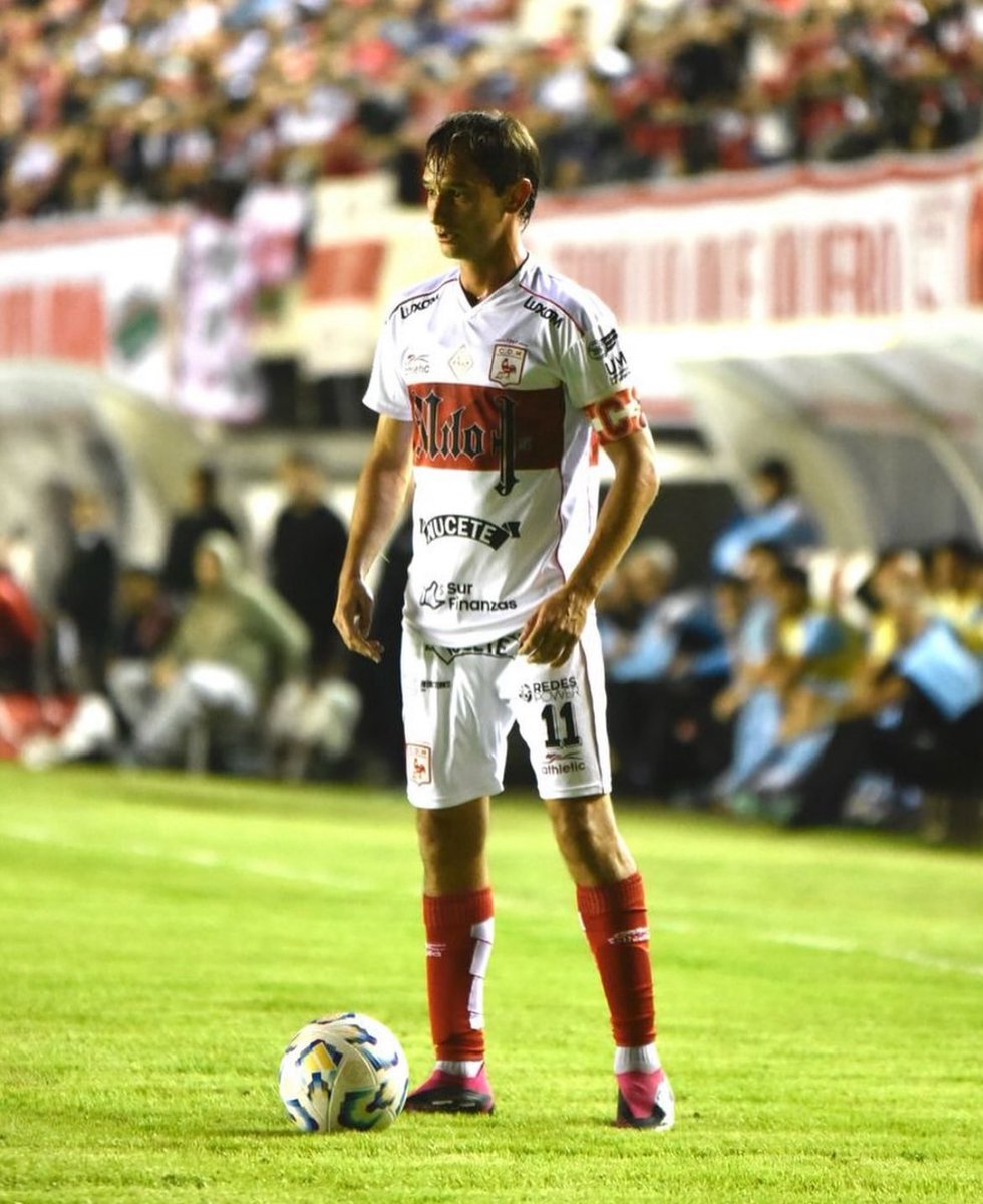 aguscadi1's tweet photo. El mejor jugador de la categoría https://t.co/IgjEPJuHWO