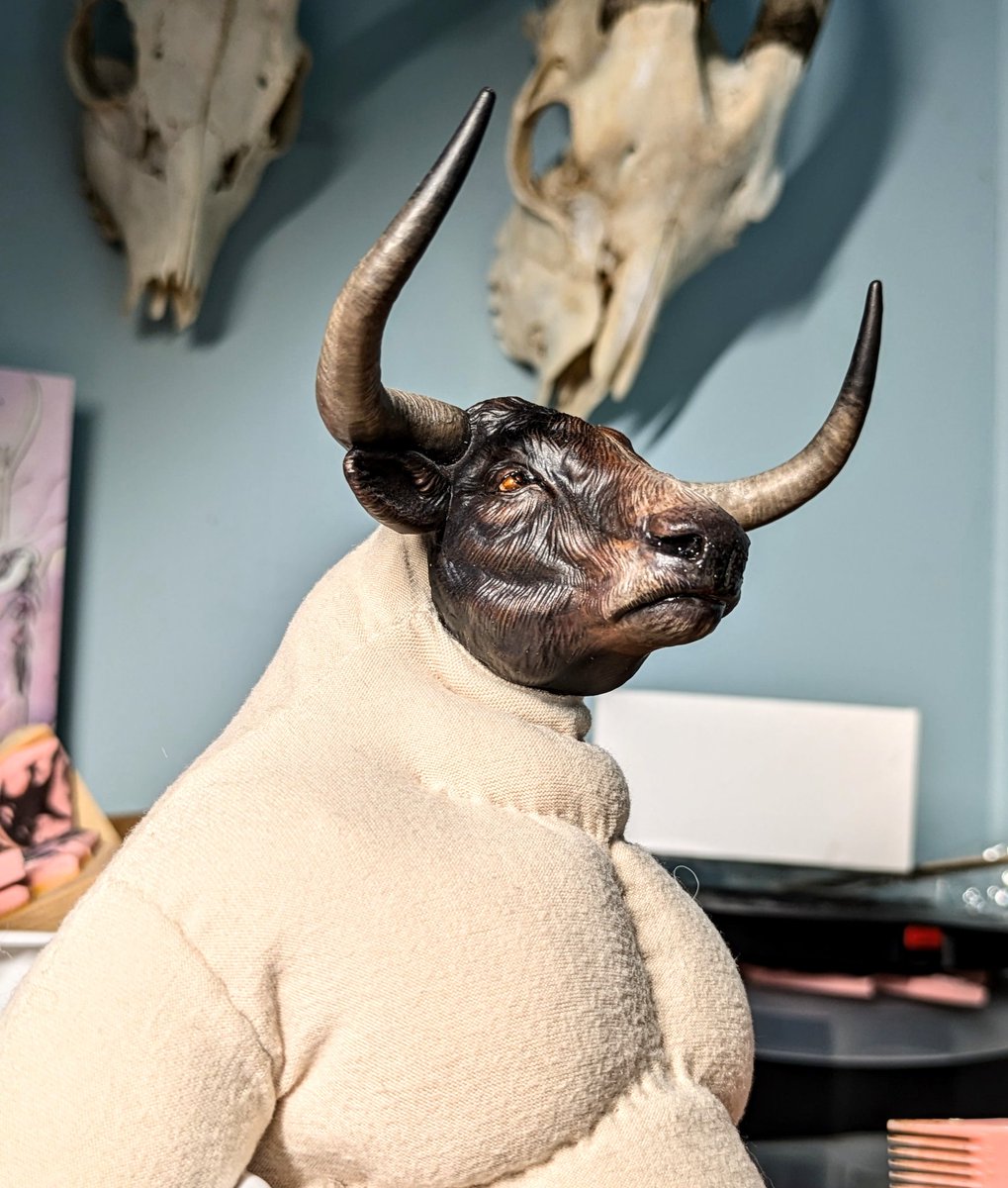 find me somewhere else 🦇🏳️‍⚧️🖤 tweet media