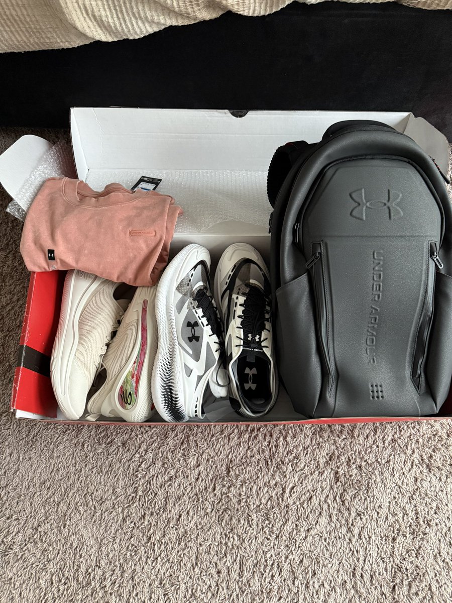Thanks for the Under Armour gear! <a href="/UANextGHoops/">Girls UAA</a> <a href="/UAbasketball/">Under Armour Basketball</a> @underarmourwomen