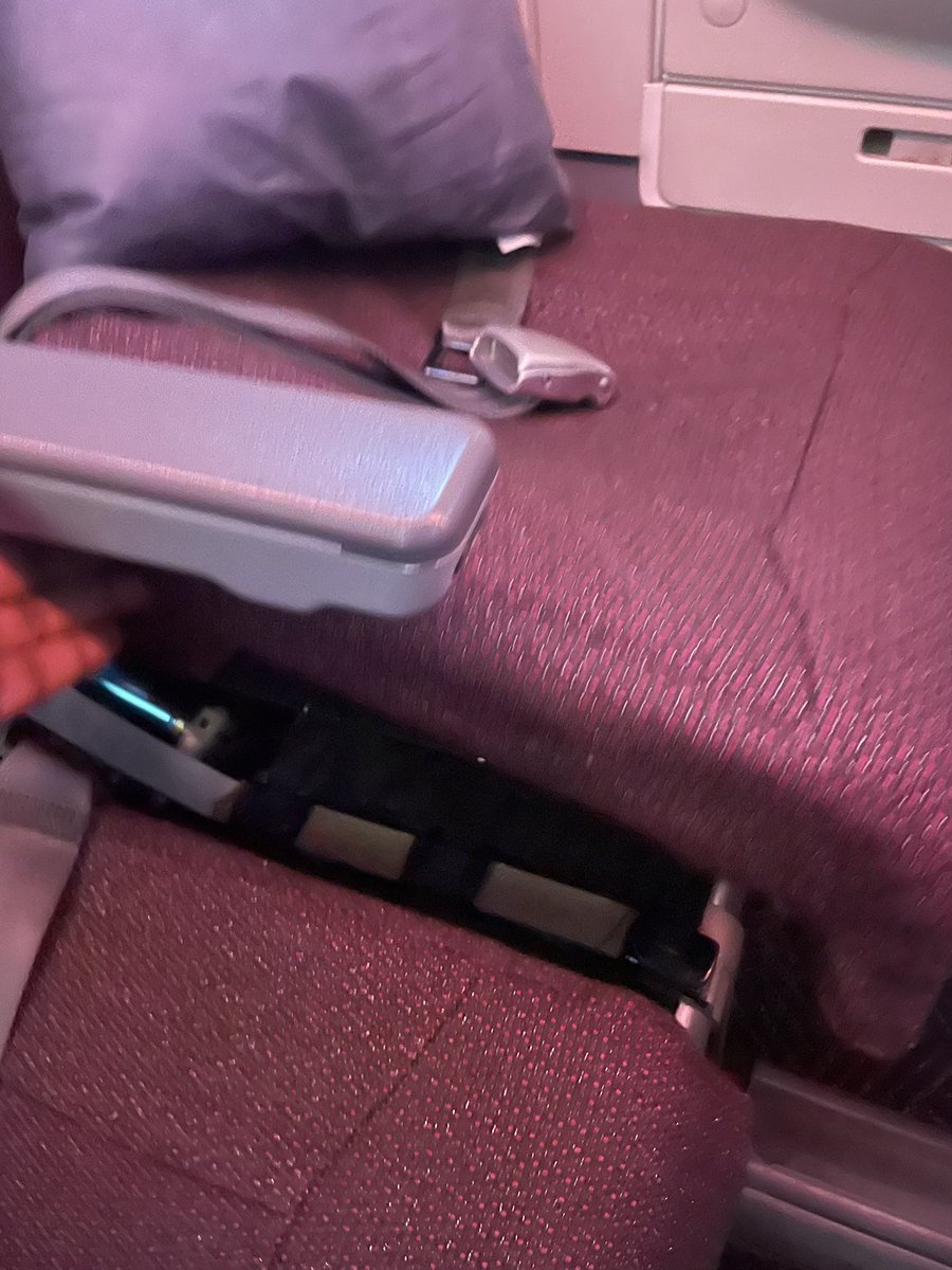 rohit1809's tweet photo. AI2838 - amazing Maharaja Experience 
Flight delayed by 7 hours , stuck in SQ overnight , broken seat in the apparently new aircraft as it had to be called in for technical replacement ! Awesome 
As usual no One in Air india would care !
@airindia @DGCAIndia @AAI_Official https://t.co/So2WhizMZ8