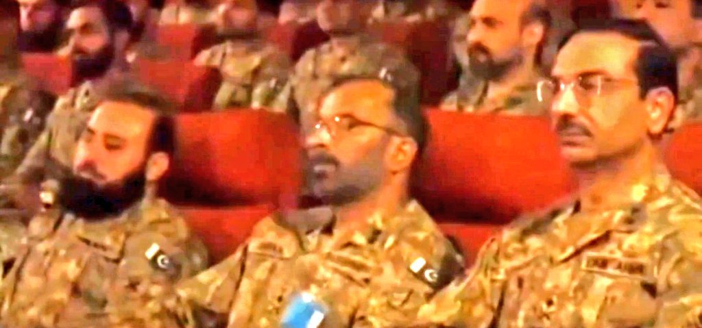 🚨 SHEHBAZ SHARIF : Our friend nations like China, Turkey no longer expect Pakistan to come knocking with a Begging Bowl.

HUGE CONFESSION of Shehbaz Sharif after defeat 😂🔥

"Even trusted allies like China, Saudi Arabia, Turkey, Qatar &amp; UAE don’t want Pakistan constantly