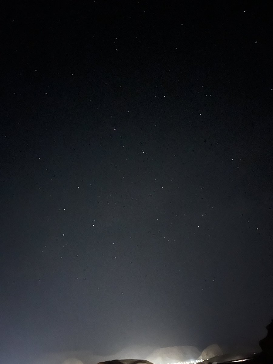 çölde uzanıp yıldızları seyretmek ✅

📍wadi rum