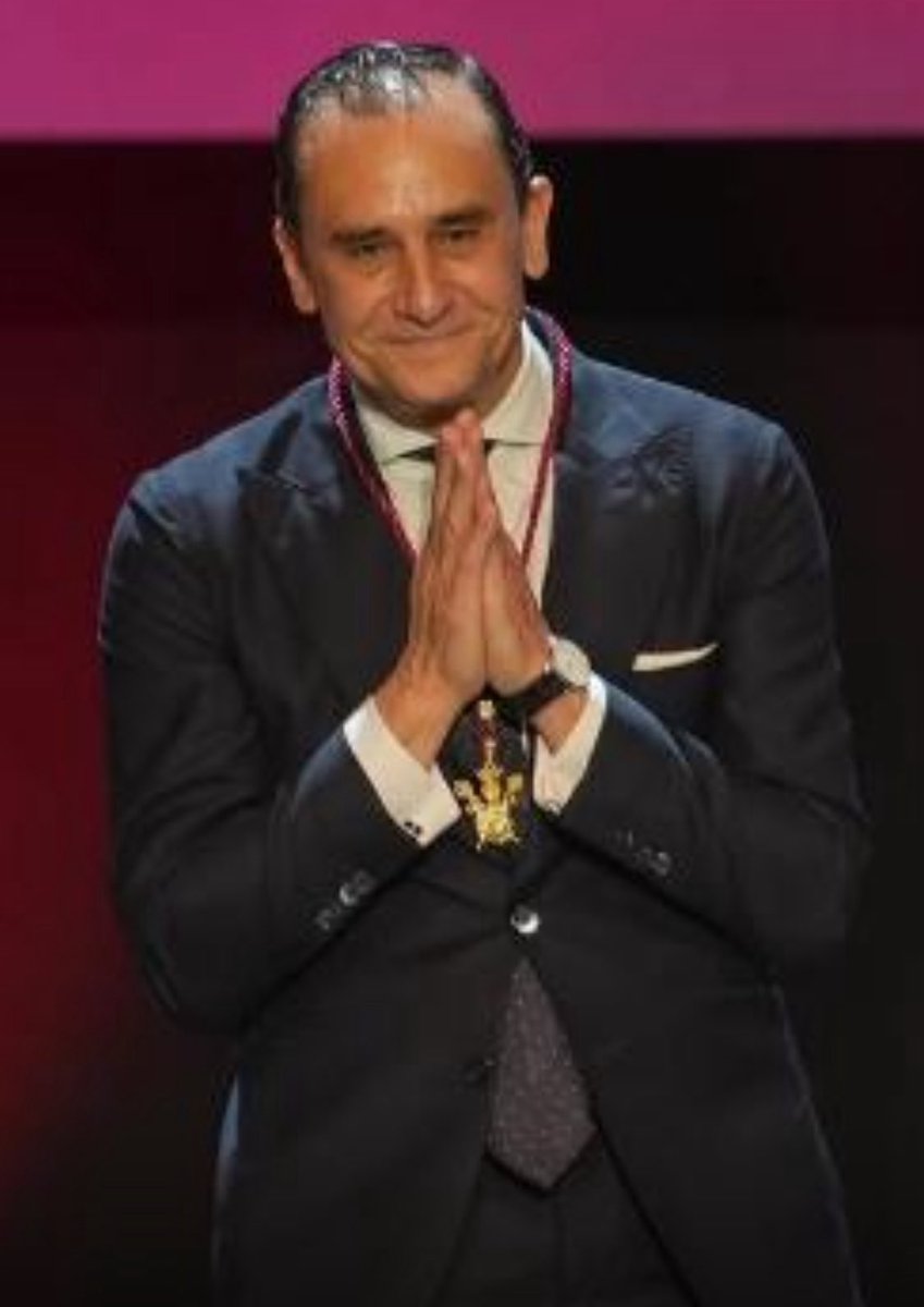 Salvador Morales Conde (@smoralesconde) on Twitter photo It has been a very special moment to receive the medal from the city of Seville... the highest recognition the city can give to a citizen.
It was a very emotional moment to recognize my professional and research career.
Thank you, Seville.
<a href="/eurohernias/">European Hernia Society</a> It has been a very special moment to receive the medal from the city of Seville... the highest recognition the city can give to a citizen.
It was a very emotional moment to recognize my professional and research career.
Thank you, Seville.
<a href="/eurohernias/">European Hernia Society</a>