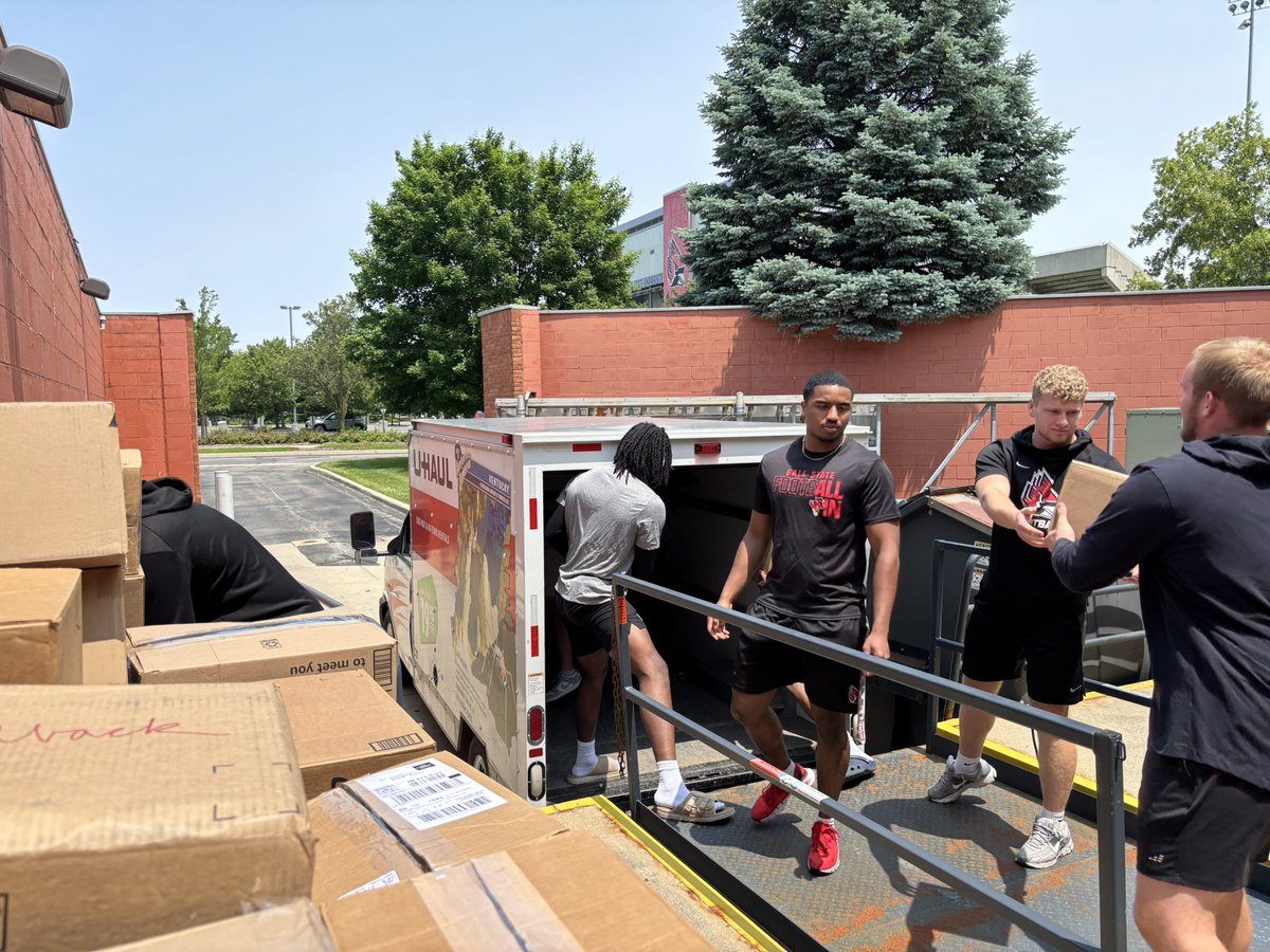 Mike Uremovich πΊπΈ (@coachu_bsu) on Twitter photo Great day for <a href="/BallStateFB/">Ball State Football</a> with AAUW Muncie Chapter book drive. Looking forward to helping out next year! Great day for <a href="/BallStateFB/">Ball State Football</a> with AAUW Muncie Chapter book drive. Looking forward to helping out next year!