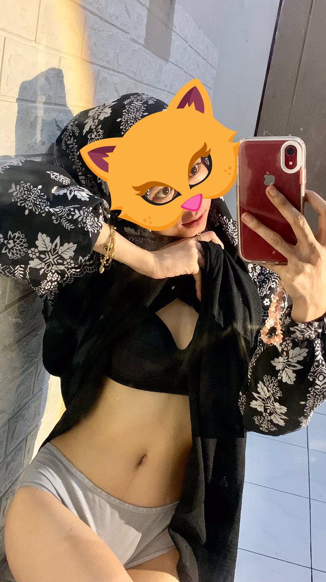 himmaaaeee's tweet photo. Trpntau bnyk yg nge dm gw, kngen yaaa klian? 🤭 https://t.co/C19ApMj13k