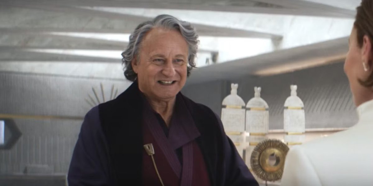 ANDOR creator Tony Gilroy wishes there could’ve been a scene in which Eedy Karn visited Luthen’s shop

“I was so disappointed I couldn’t get Eedy going to Luthen’s gallery. I was like, ‘Oh, my God, that’s a half-hour scene.’ I really wish I could have written that”

(Source: THR)