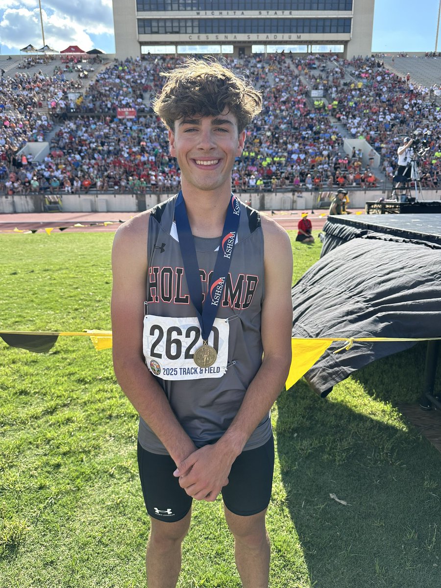 Track in Kansas tweet media