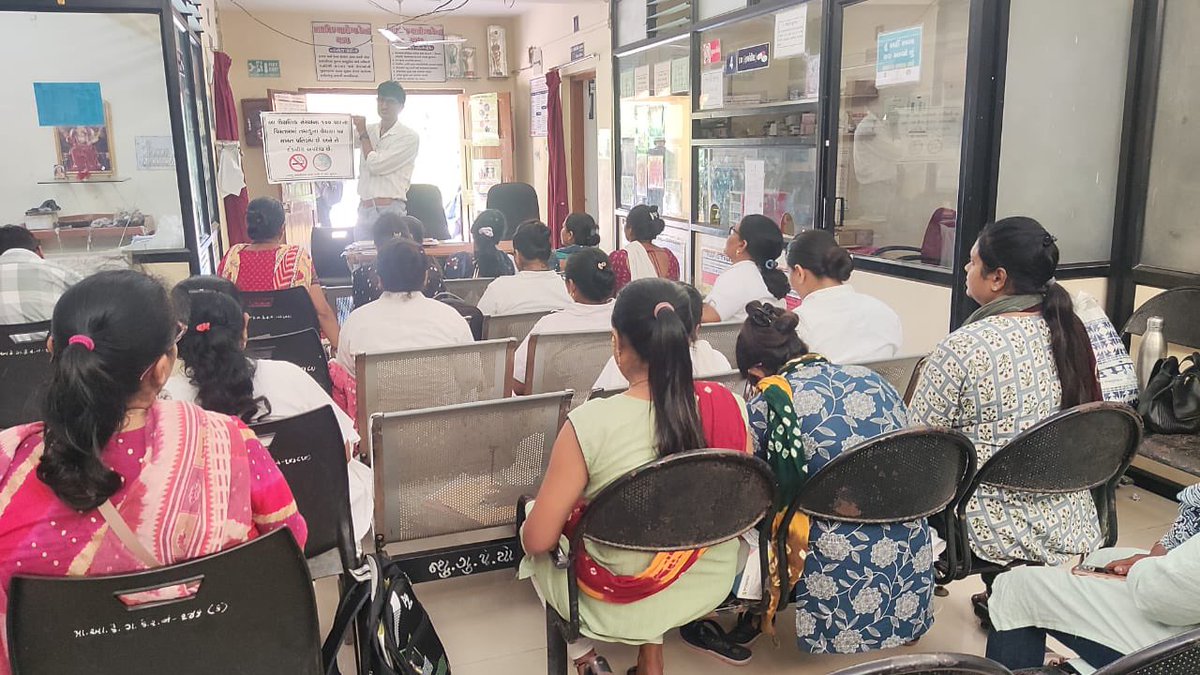 આજ રોજ  “વિશ્વ તમાકુ નિષેધ દિવસ” નિમિત્તે નવસારી જિલ્લા આરોગ્ય વિભાગના પ્રા.આ.કે. ગડત દ્વારા રેલીનું આયોજન કરી તમાકુયુક્ત પ્રોડક્ટના સેવનથી સ્વાસ્થ્યને થતા નુકસાન અંગે લોકોમાં જાગૃત્તિ ફેલાવવામાં આવી.
#WorldNoTobaccoDay
#UnmaskingTheAppeal
#QuitSmoking
#HealthyLiving