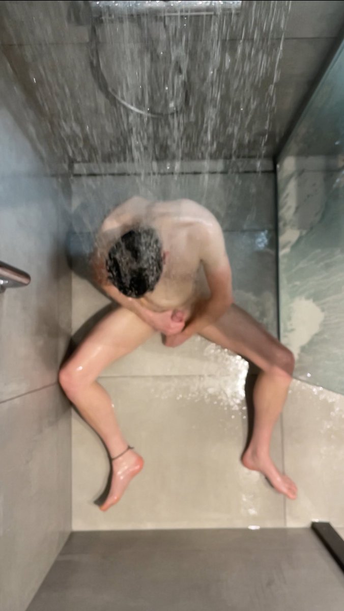 HugoBarksss's tweet photo. @Traler_tonny @HarleyXavierXXX New content on my OF tomorrow - come get it 😏 https://t.co/kG7atPdhPR