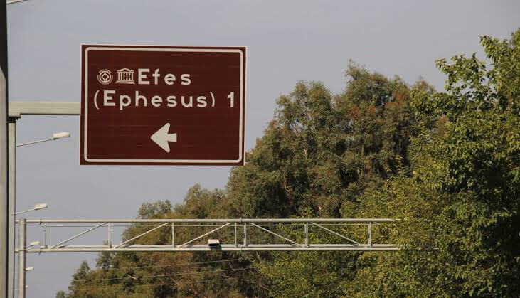 arkeologbirey's tweet image. Kahverengi tabela görünce çok mutlu oluyorum 🏛️🏺