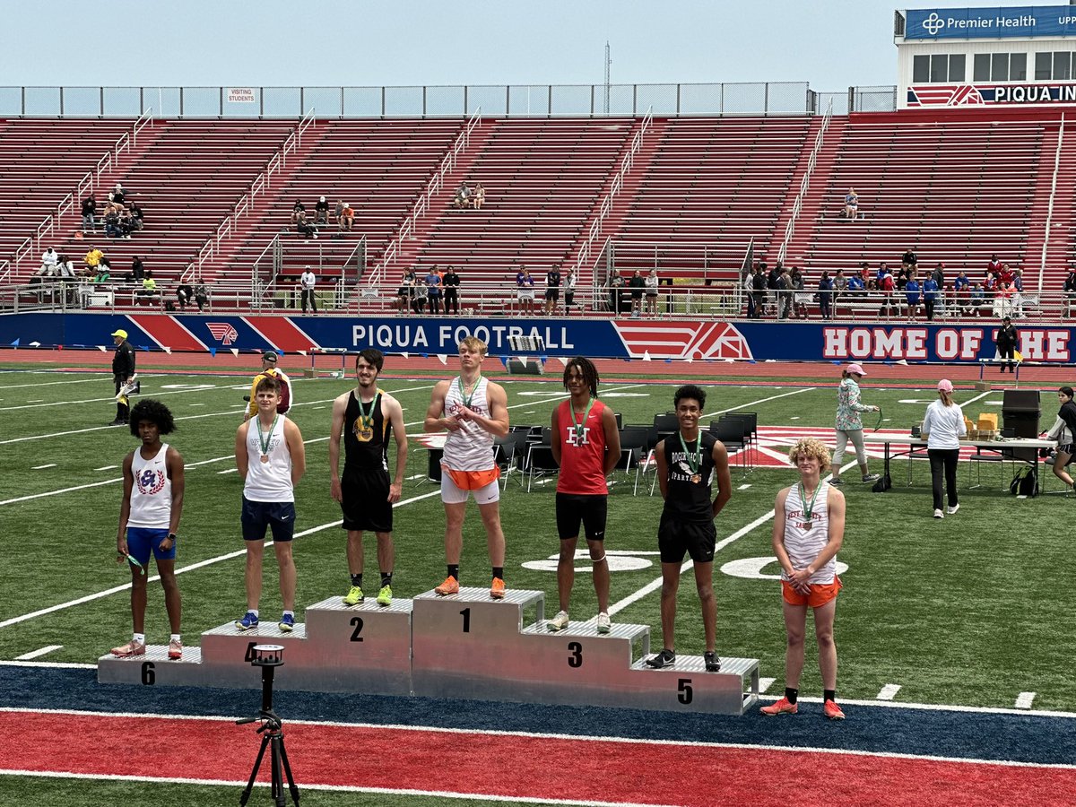 Congrats to Rhy Jacobs on his podium finish! 

Rhys finished in 5th in the 300M hurdles, and ends his season in the Regional Championship meet. Congrats on a great season!

#HailSpartans