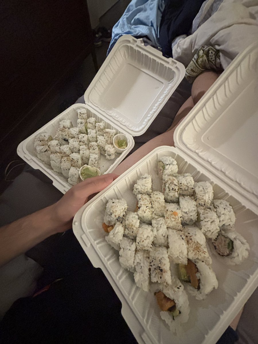 i have the best bf i was feeling so down yesterday and he sent me this home😢😢 we are doing long distance for some months i miss him so much this is so hard😭