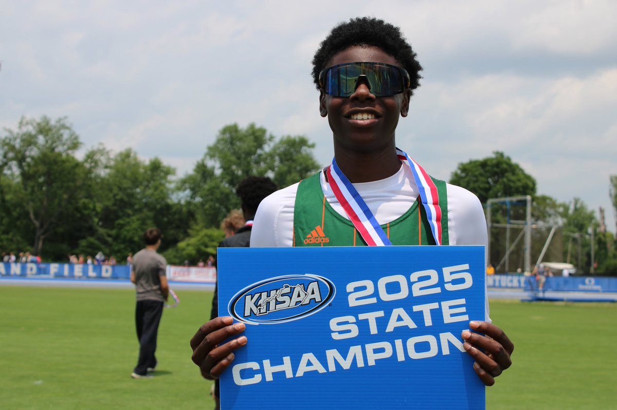 KHSAA Main (@khsaa) on Twitter photo Congrats to Class 3A state champions. #khstr
📸 <a href="/MSHeartland_/">MileSplit Heartland</a> <a href="/jenschoenegge/">JenniferSchoeneggePhotography</a> @crumekelly81773 Congrats to Class 3A state champions. #khstr
📸 <a href="/MSHeartland_/">MileSplit Heartland</a> <a href="/jenschoenegge/">JenniferSchoeneggePhotography</a> @crumekelly81773