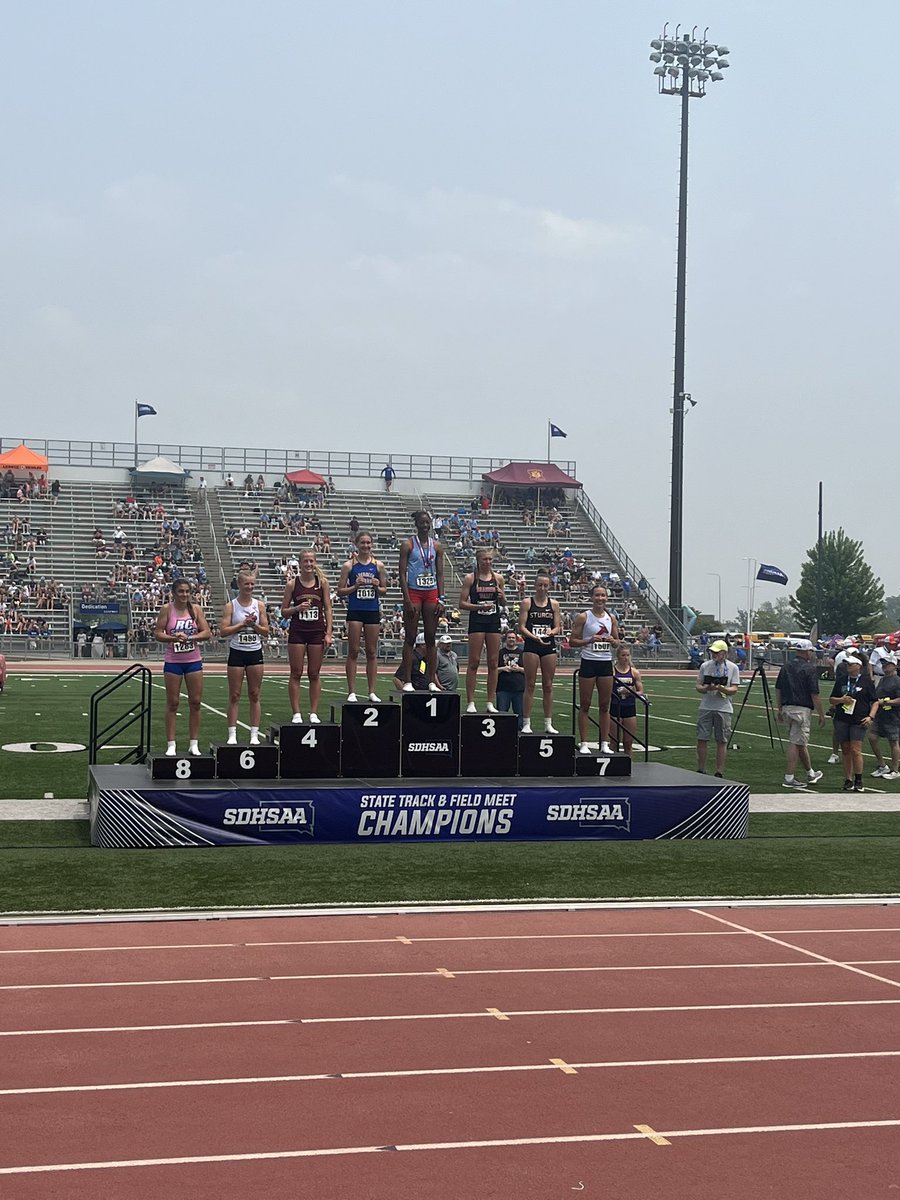 KENYA HARRIS. ENOUGH SAID.

🏆 1st place in the 300m hurdles
📈 New PR – 44.13
🔥 New school record
📊 #1 ranked time in AA this season

What. A. Run. #PatriotProud #HistoryMade