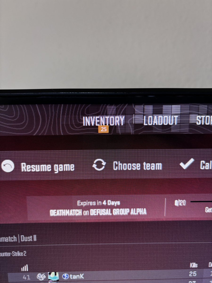 Majinn07's tweet photo. @CounterStrike Hello! Just wanted to bring this to your attention as if I have no clue if it's a bug, byt no matter how many times I restart or verify game files, the number won't go away from my inventory. I posted it on Reddit, and it seems like many people have the same issue. https://t.co/rDKOv3jfW3