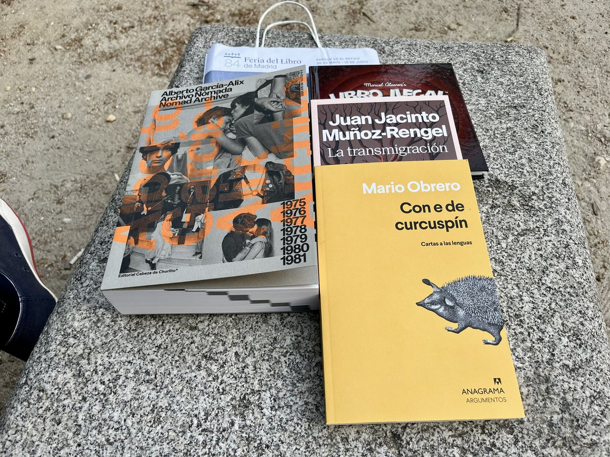 Primera visita a la <a href="/FLMadrid/">Feria del Libro de Madrid</a>, con el lujo de haber conocido personalmente a una leyenda.