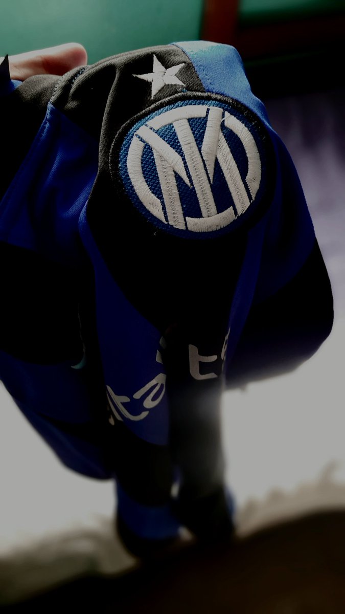 danuu912's tweet photo. El Inter y LAUTARO!! Una historia hermosa. Vamos nosotros hoy💙🖤. https://t.co/Fi6kmMZUnJ