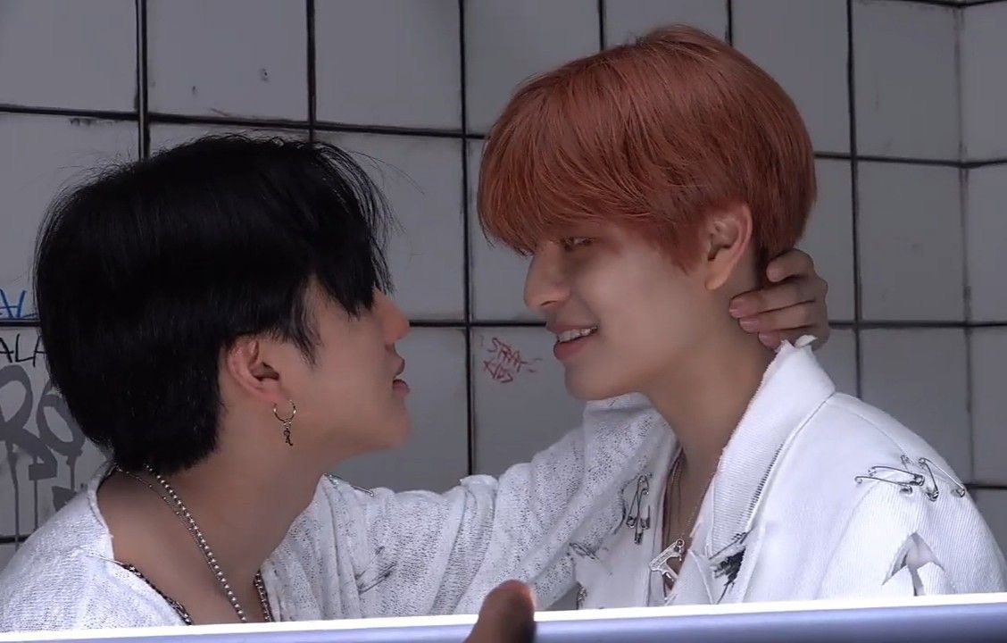 coraluvskz's tweet photo. #seungbin moments that have me giggling and kicking my feet — a self indulgent thread 🪡 https://t.co/5TJTMeBcRm