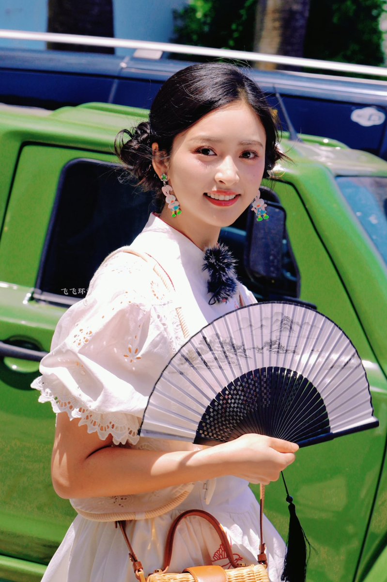 심월 얼굴 보느라 귀에 뭐가 달렸는지 이제 알았음

ⓒ飞飞环游日记