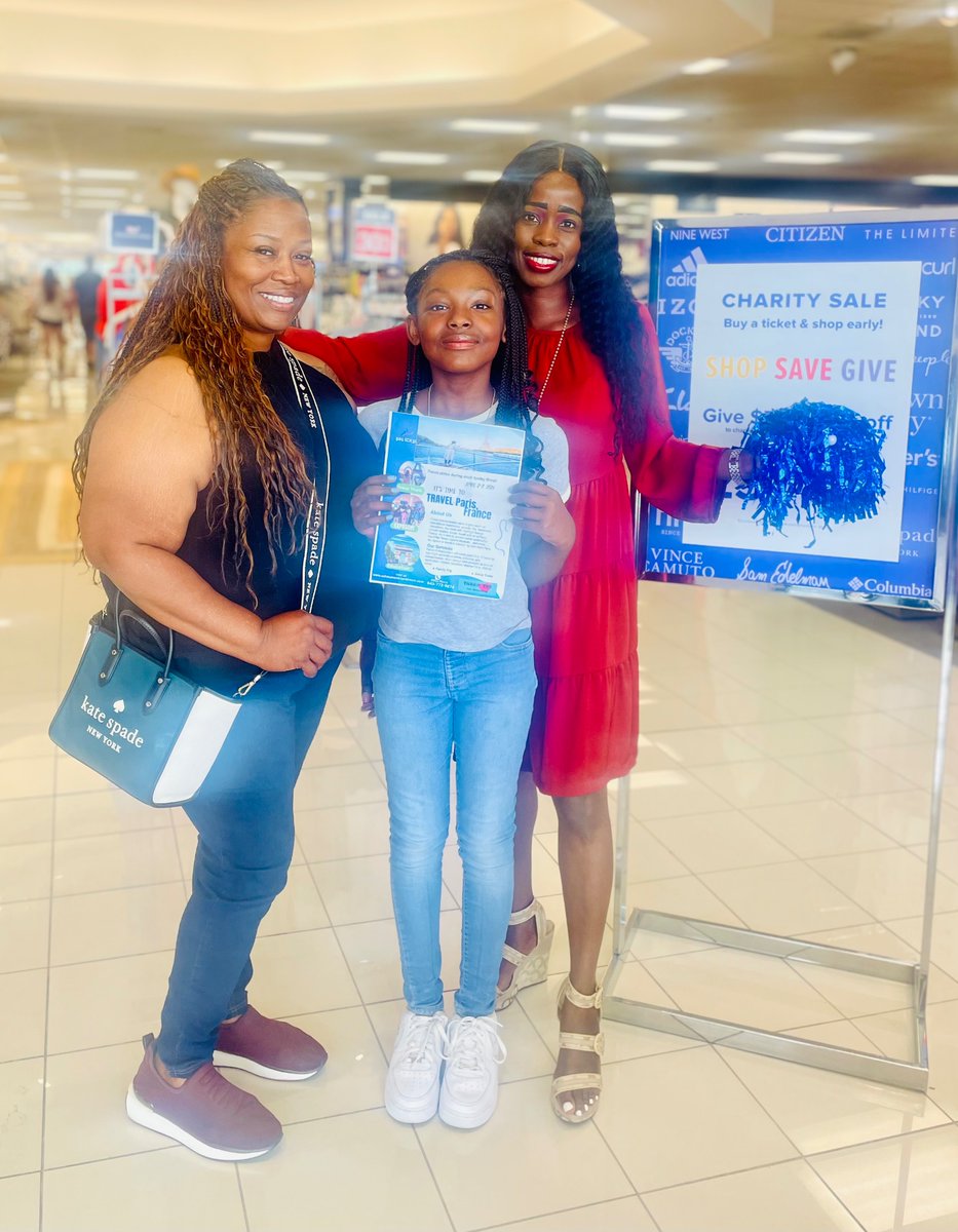 ScFuture's tweet photo. Whitney and FE’s youth are excited about going to Paris, 🇫🇷 France. Support FE through our Charity Day Sale at Magnolia Mall Florence. Are you a parent who wants your child to experience global traveling? Visit us online and complete an application. ✈️ 🇫🇷🇦🇪🌎. ☎️ (843) 773-9874 https://t.co/2TuNMxjIJP