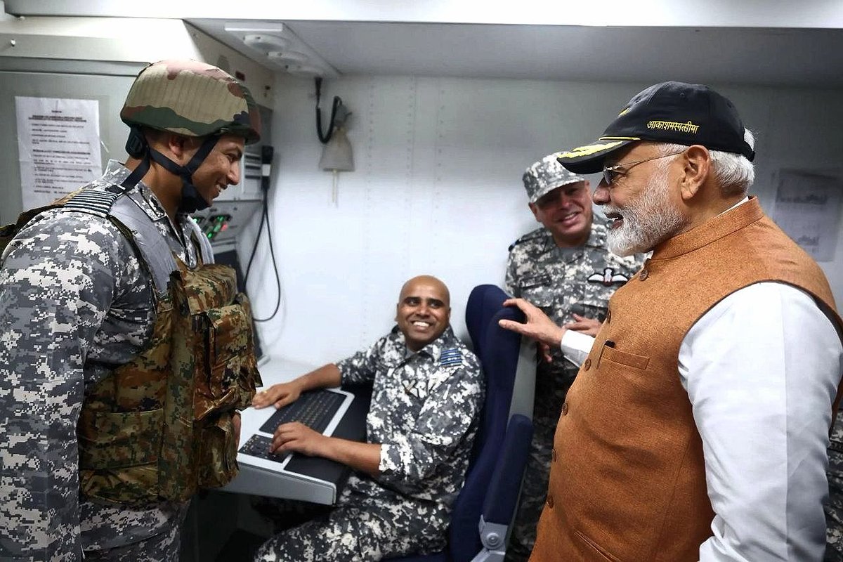 😆🇮🇳 PM मोदी S-400 में बैठे थे, जिसे पाक सेना ने नष्ट कर दिया...🫣
अरे वाह! इतनी ताकतवर सेना कि हवाई मिसाइलों को भी कॉफी ब्रेक चाहिए! ☕🚀

#Sarcasm #PakArmy #ComedyOfErrors #DesiSwag #PakistanIndianWar
#IndiaPakistanWar2025
#IndiaPakistanConflict #IStandwithSharmishta