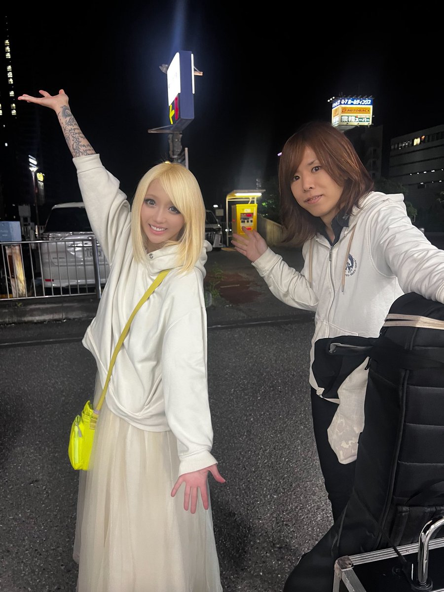 Re:NO (@_reno_official) on Twitter photo 無事帰宅しております👵🏻
新神戸駅でパシャリ📷
本日はありがとうございました🌈
みんなが良い夢を見れますように🌟
おやすみなさい!
モズライトカフェのスタッフの皆様🙏🏻
将平さんも有難う御座いましたっっっ🎸
<a href="/koyasho12081987/">小山将平@BCV/シアノタイプ</a> 無事帰宅しております👵🏻
新神戸駅でパシャリ📷
本日はありがとうございました🌈
みんなが良い夢を見れますように🌟
おやすみなさい!
モズライトカフェのスタッフの皆様🙏🏻
将平さんも有難う御座いましたっっっ🎸
<a href="/koyasho12081987/">小山将平@BCV/シアノタイプ</a>