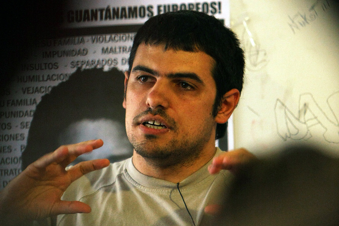Directa (@la_directa) on Twitter photo #REPRESSIÓ | Enric Duran és alliberat després d'un any empresonat a París directa.cat/enric-duran-qu… . L'activista anticapitalista ha denunciat que es tracta d'un muntatge "ple d'errors judicials". ✍️ <a href="/albertmartnez/">Jesús Rodríguez</a> #REPRESSIÓ | Enric Duran és alliberat després d'un any empresonat a París directa.cat/enric-duran-qu… . L'activista anticapitalista ha denunciat que es tracta d'un muntatge "ple d'errors judicials". ✍️ <a href="/albertmartnez/">Jesús Rodríguez</a>