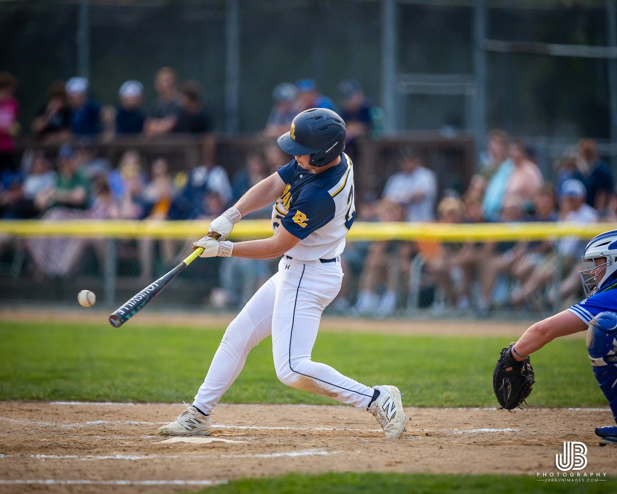 A tough playoff loss for <a href="/PLLakerBaseball/">Prior Lake Baseball</a> Friday night in PL as they are downed by Minnetonka 8-1 in section playoffs.  They try to stay alive when they're back in Action on Tuesday.  See shots from last night's action at bit.ly/jmb25-playoffs….