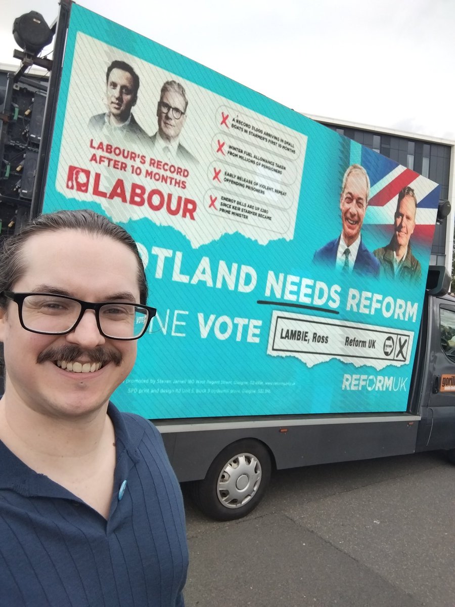 Phenomenal turn out for the last Saturday of the campaign. 

I really want to thank everyone who travelled in to support us today, from Stirling, Manchester, Liverpool, and further afield It was a genuine pleasure meeting you all. Loved the energy.

Vote <a href="/CllrRossLambie/">Cllr Ross Lambie</a>.